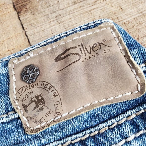 Silver Tuesday Womens Jeans Size 27X31 Stretch Bootcut Medium Wash Low Rise GUC - Picture 8 of 11